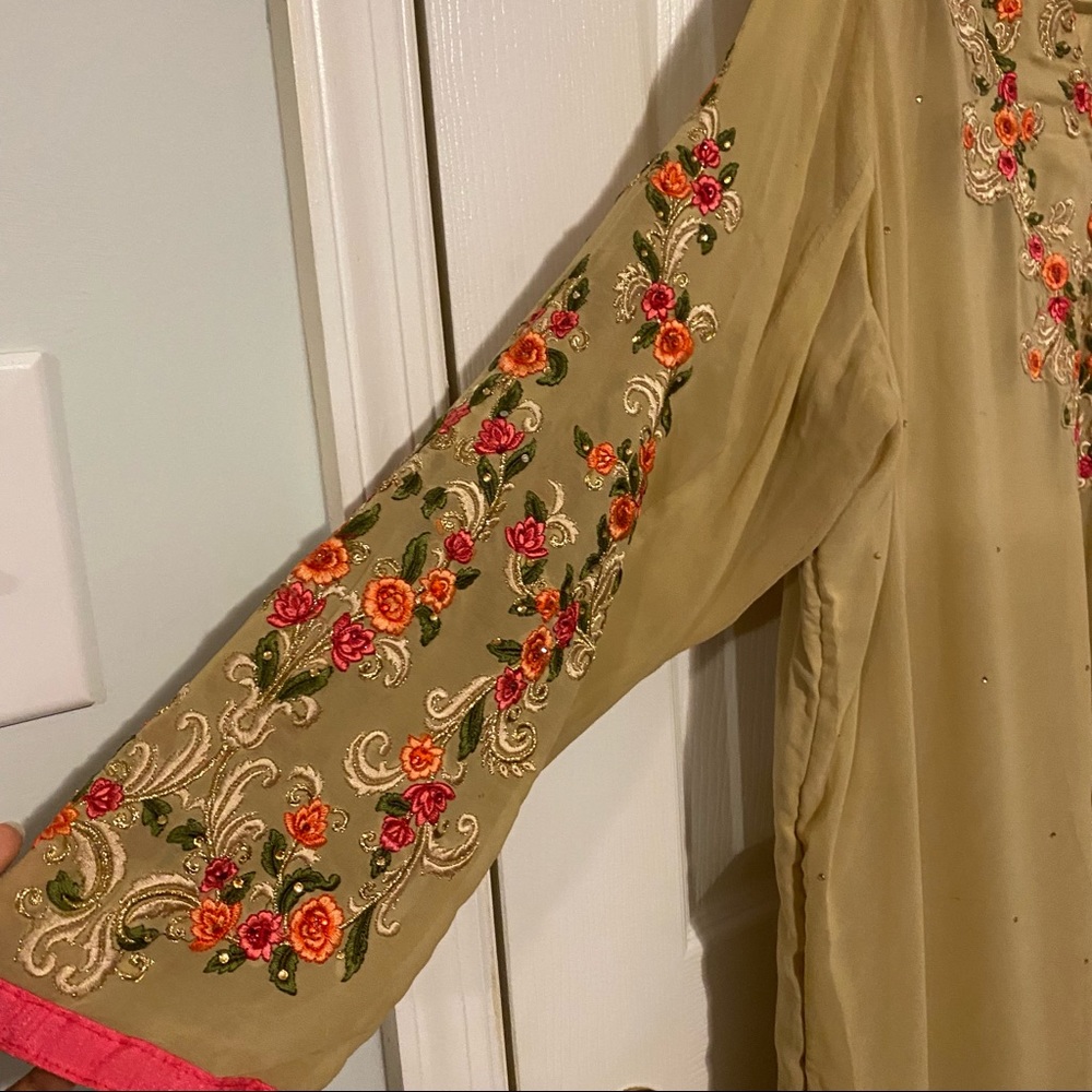 Indian Pakistani Green Salwar Kameez - Picture 5 of 10